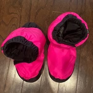 Bloch dance boots/size small/hot pink and black/worn twice-like new